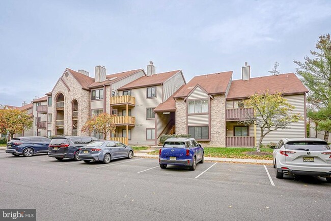 Building Photo - 4617A Aberdeen Dr