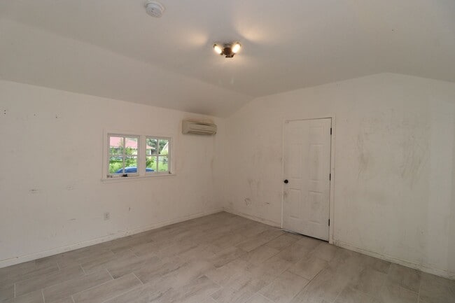 Building Photo - Gorgeous Home for Rent