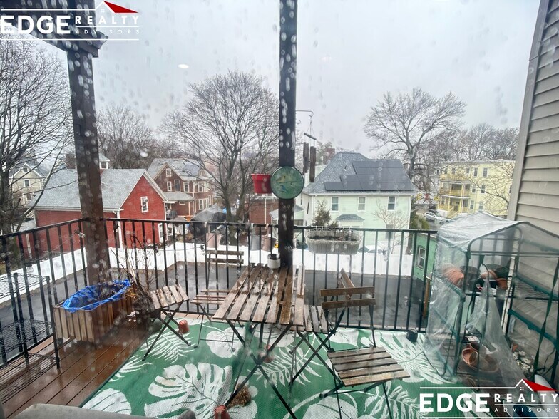 Building Photo - 71 Aldie St