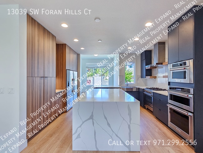 Building Photo - 13039 SW Foran Hills Ct