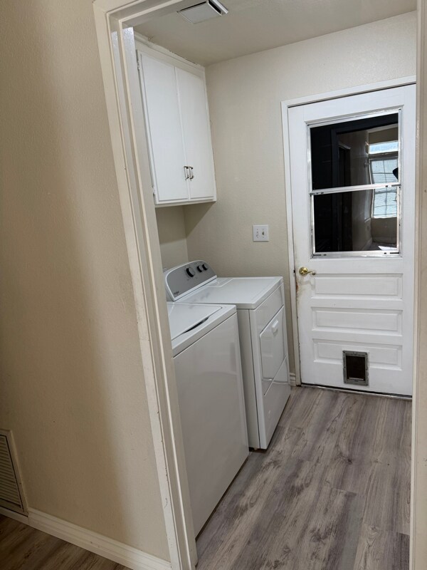 Building Photo - 4112 Lexington Ct