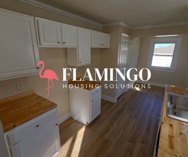 Building Photo - 25 Castlewood Ave