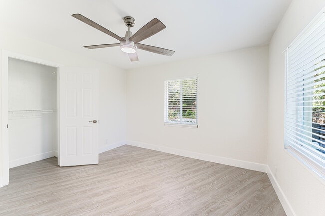 Building Photo - 323 Spanish River Blvd