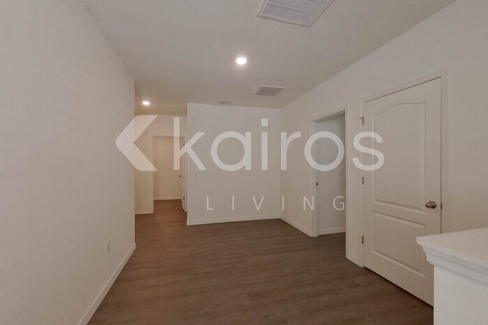 Building Photo - 32016 Katelin Cir