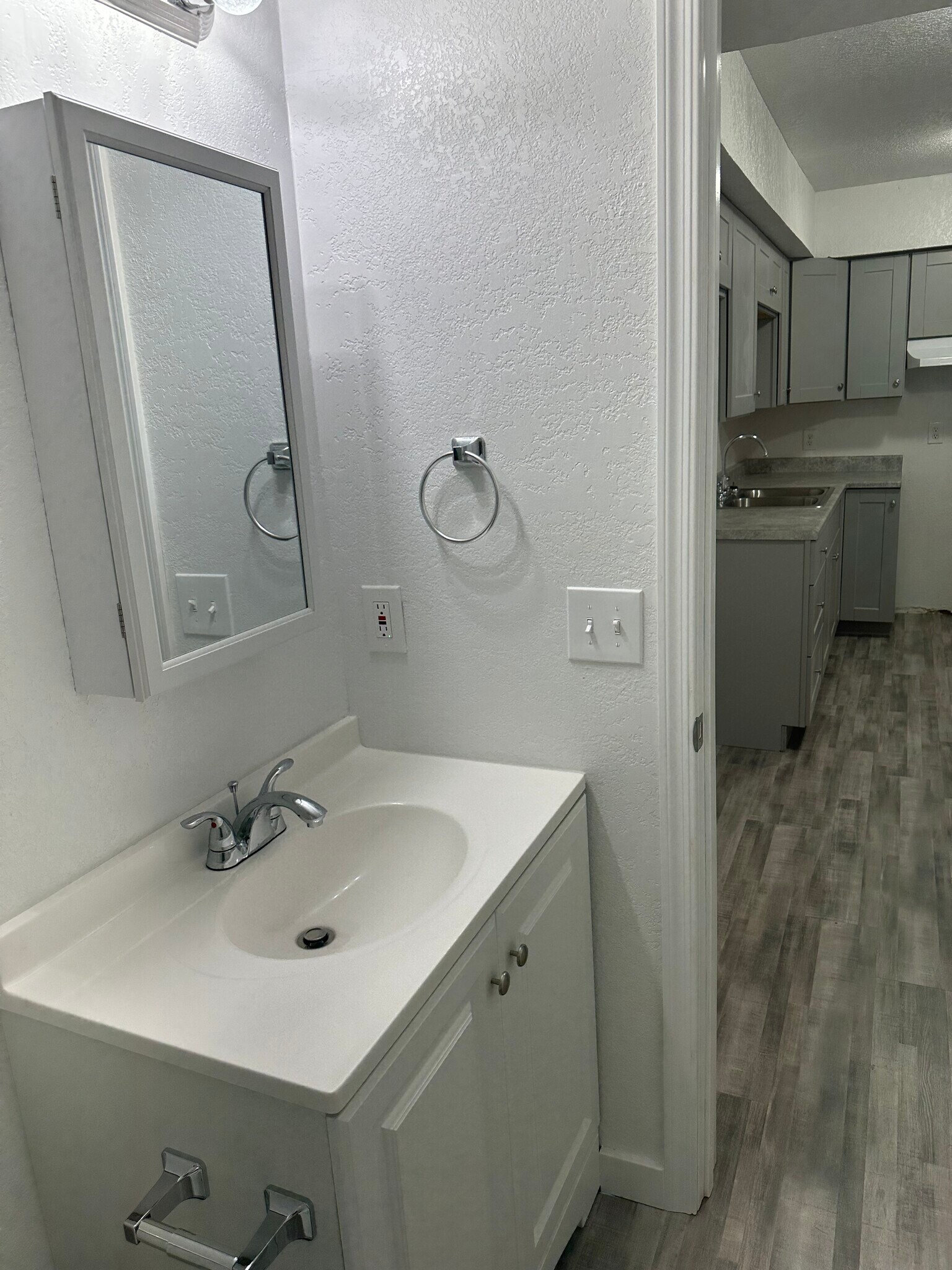 Building Photo - 1123 W Fillmore St