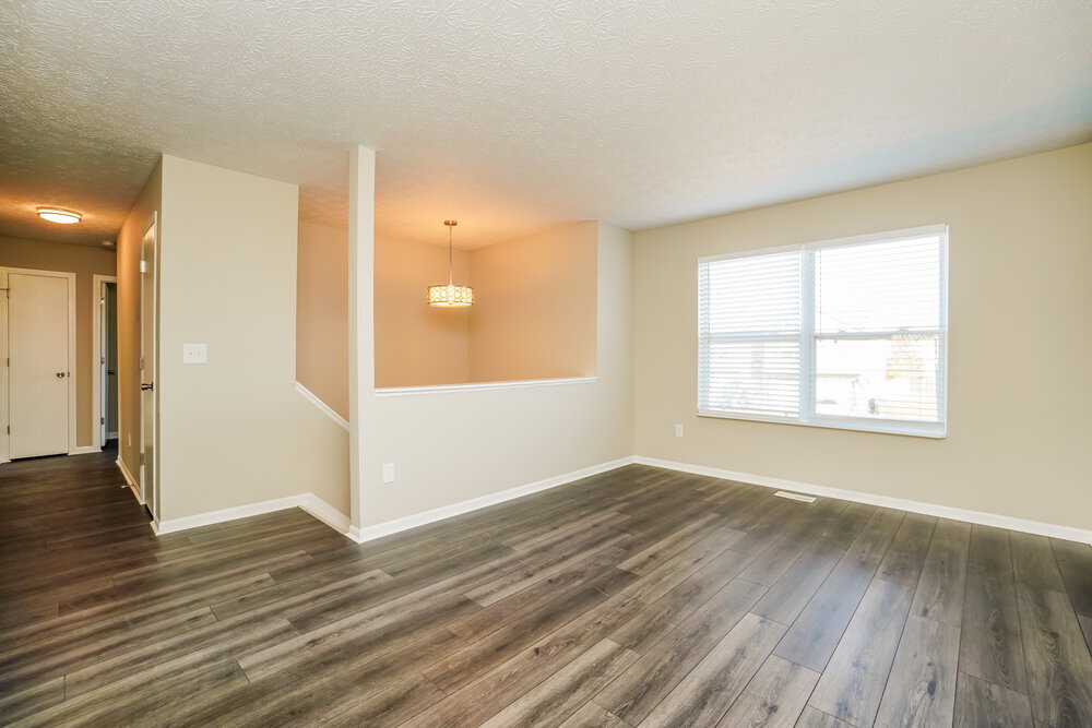 Building Photo - 1365 Randan Dr