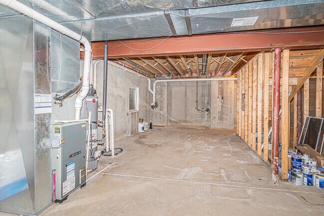 Building Photo - 361 S Elm St