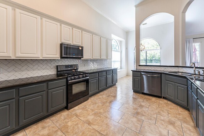 Building Photo - 3517 Oak Landing