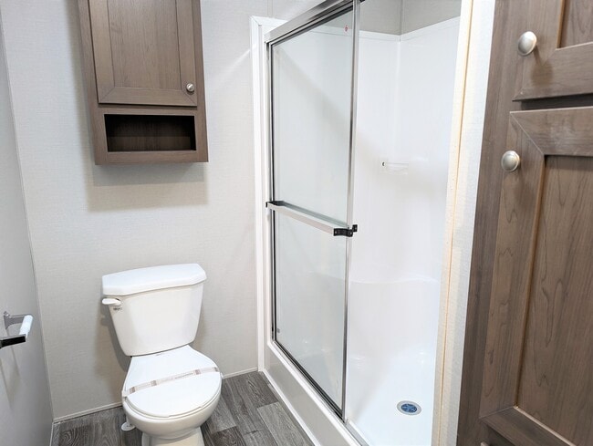 Building Photo - 647 Oregon St