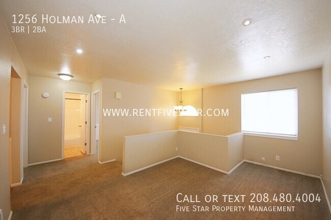 Building Photo - 1256 Holman Ave