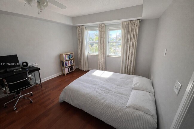 Building Photo - 101 Sidonia Ave