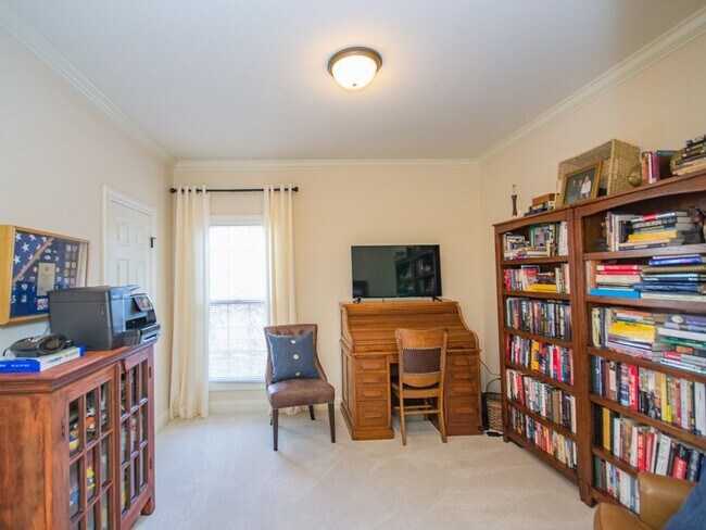 Building Photo - Lake Forest Subdivision. Enjoy all the ame...