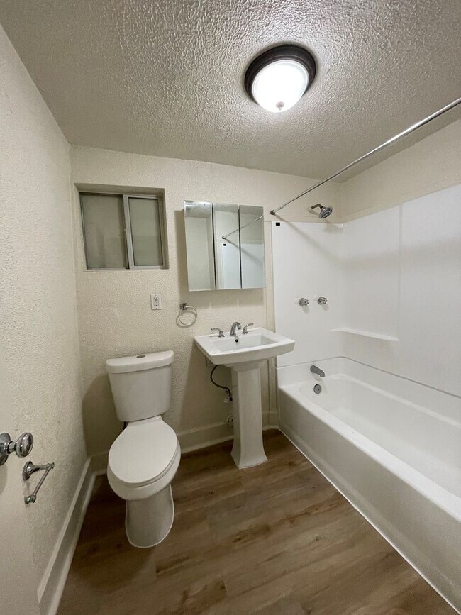 Building Photo - 1436-1438 3rd St