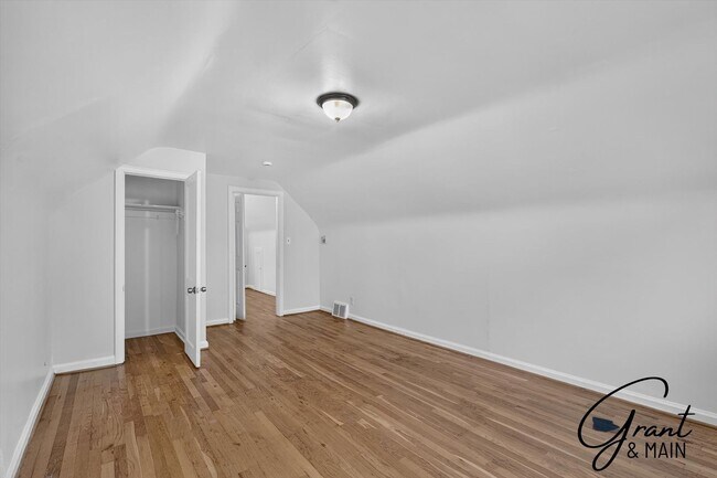 Building Photo - 7726 Beaverland St