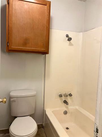 Building Photo - 7152 Fair Oaks Ave