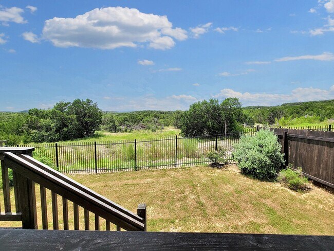 Building Photo - Beautiful 3-Bedroom, 2-Bath Modern Home fo...