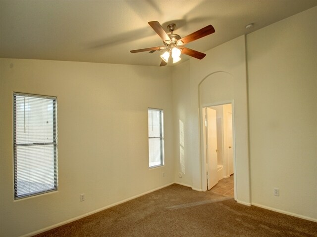 Building Photo - 12613 W Reade Ave