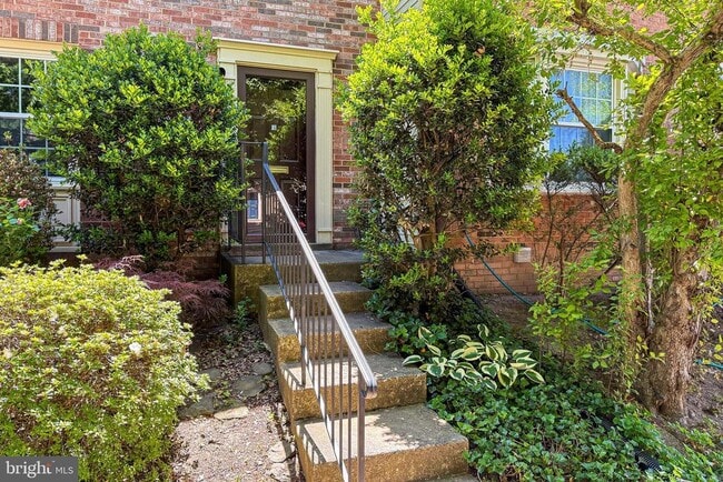 Building Photo - 337 Gundry Dr