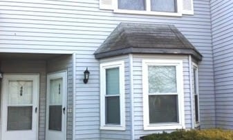 Building Photo - 40 Hopewell Ln