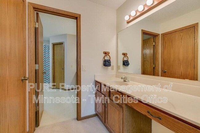 Building Photo - 4080 Meadowlark Curve