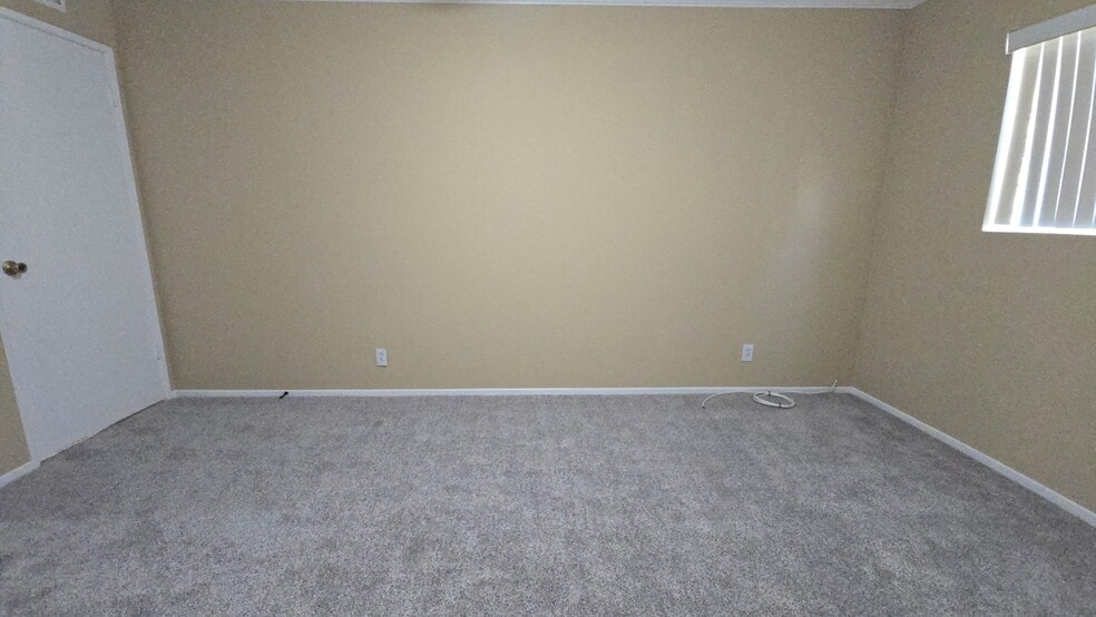 Building Photo - 338 S Arroyo Dr