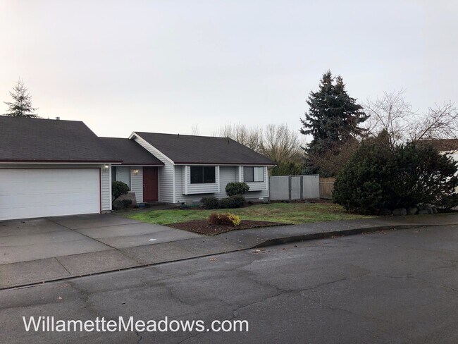 Building Photo - A Wonderfully Remodeled and Completely Updated 3 Bedroom, 2 Bath House with Geer Community Park i...