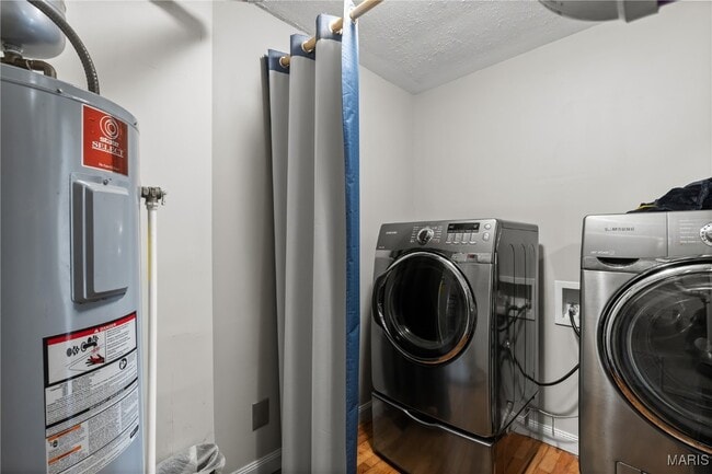 Building Photo - 6195 Cedar Springs Rd