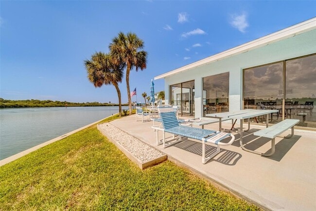 Building Photo - 1 Windrush Blvd