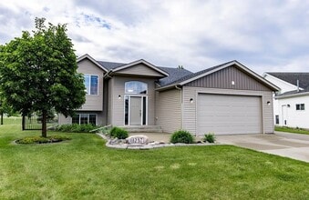 Building Photo - 1237 Diversion Dr