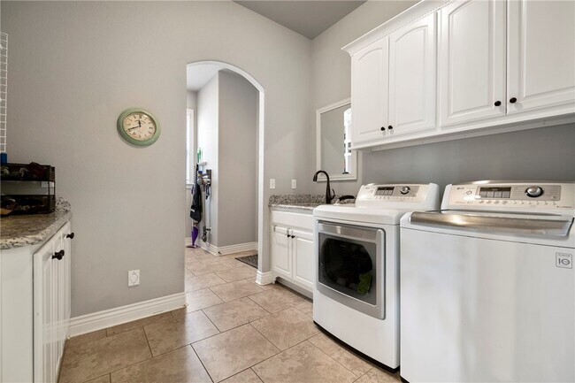 Building Photo - 4502 NE Birchgrove Pl