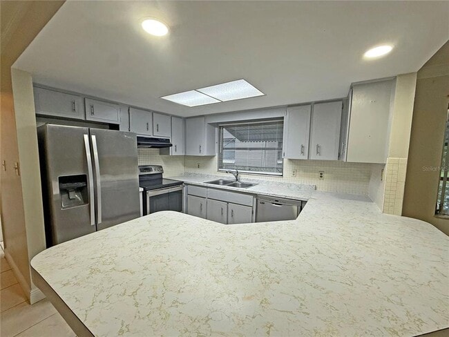 Building Photo - 9239 Dresden Ln