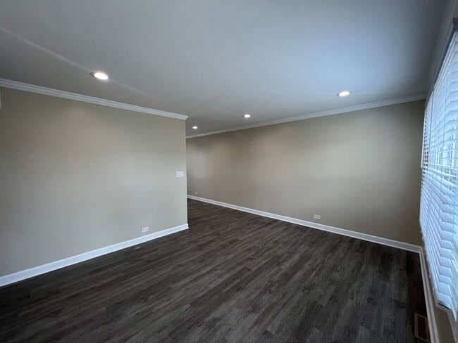 Building Photo - 206 Raupp Blvd