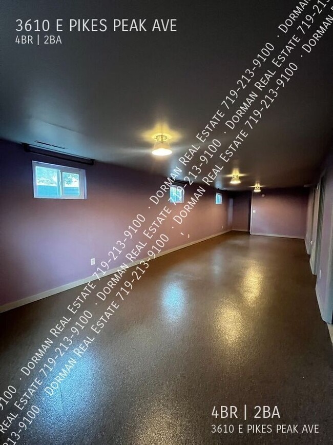 Building Photo - 3610 E Pikes Peak Ave