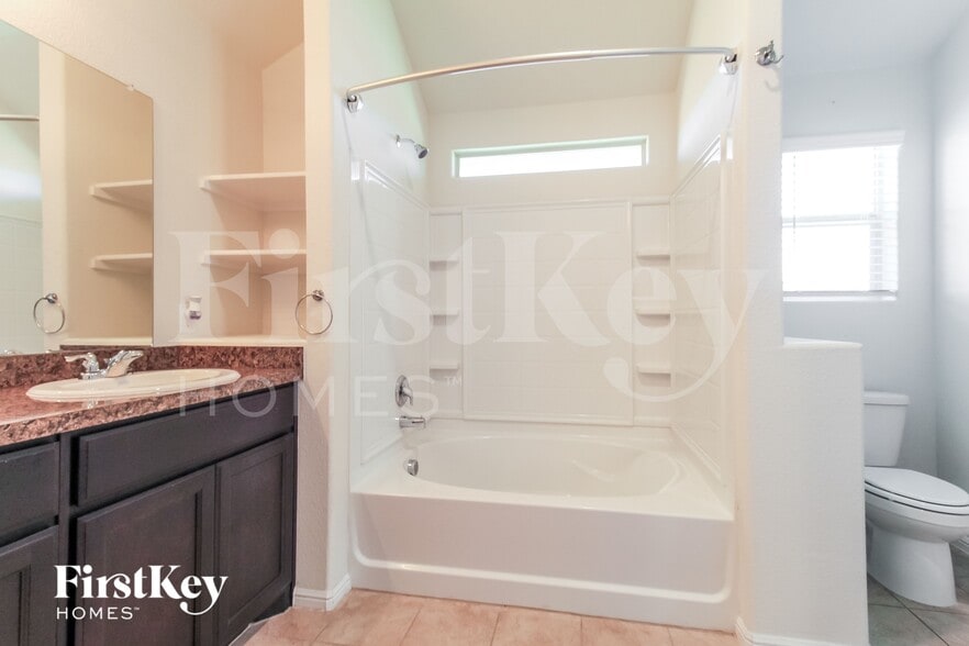 Building Photo - 721 Watson Wy