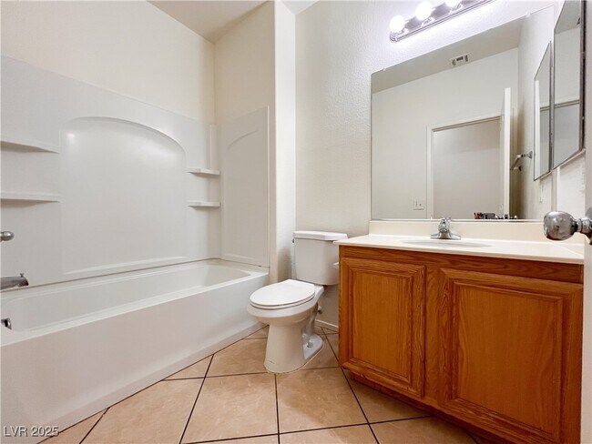 Building Photo - 5628 Granville Lake St