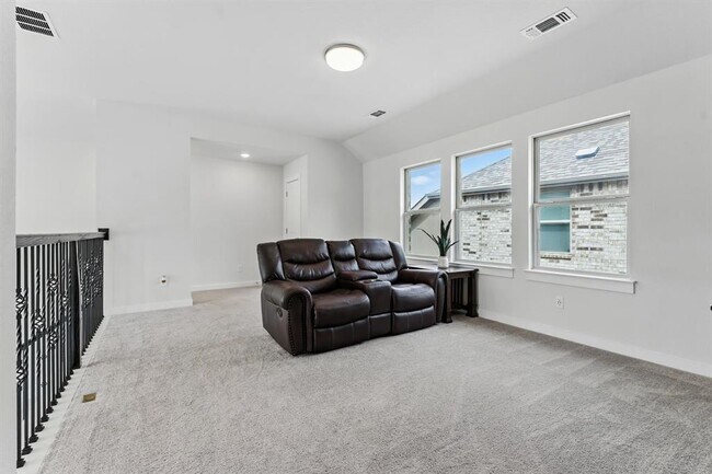 Building Photo - 8100 Copper Prairie Bend