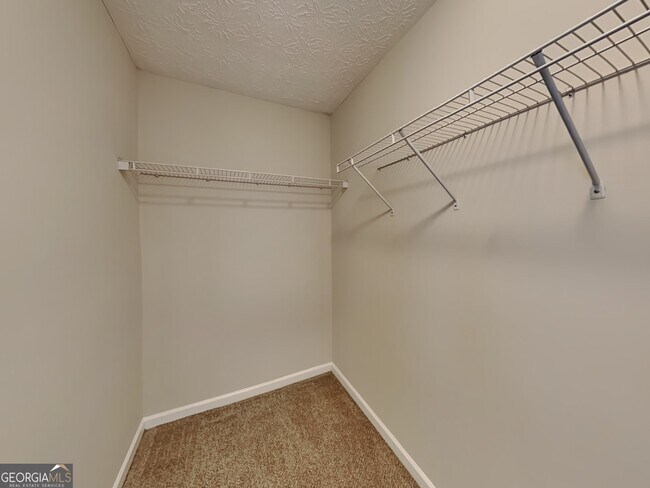 Building Photo - 5731 Bridgeport Ct