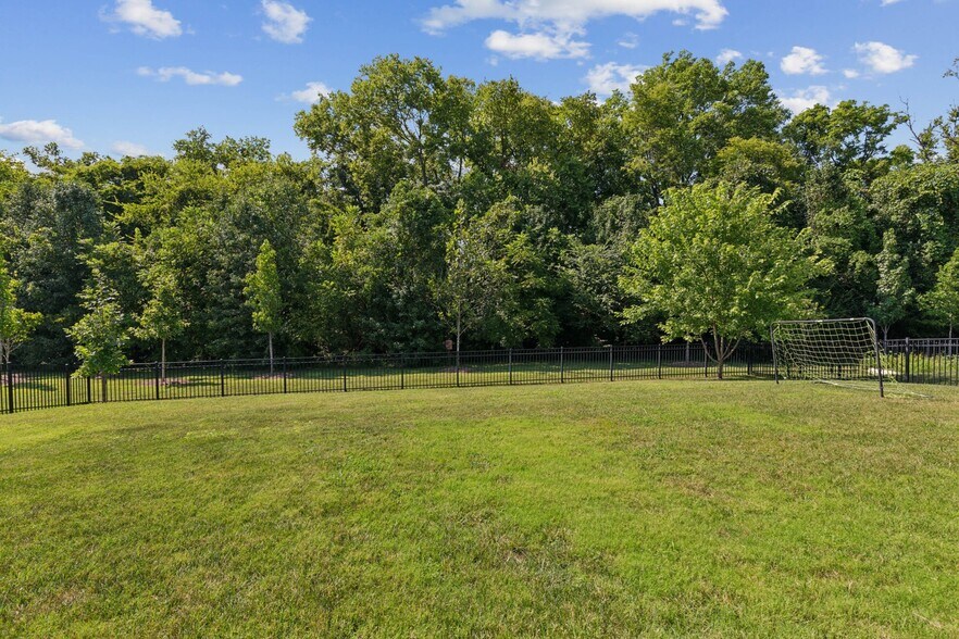 Building Photo - 1132 Amelia Park Dr