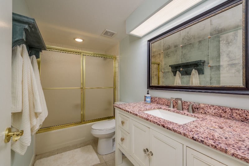 Building Photo - 14 Mariner Dr