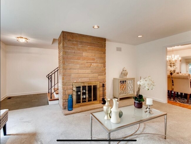Building Photo - 1058 Wilmette Ave
