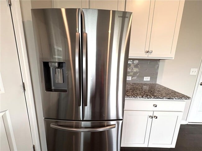 Building Photo - 6085 Bay Pt Cv