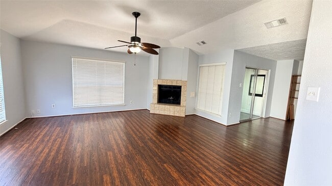 Primary Photo - 15911 Alta Mar Dr