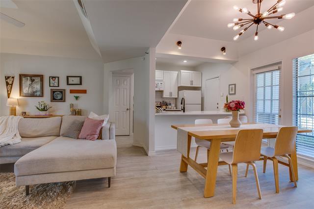 Building Photo - 3105 San Jacinto St