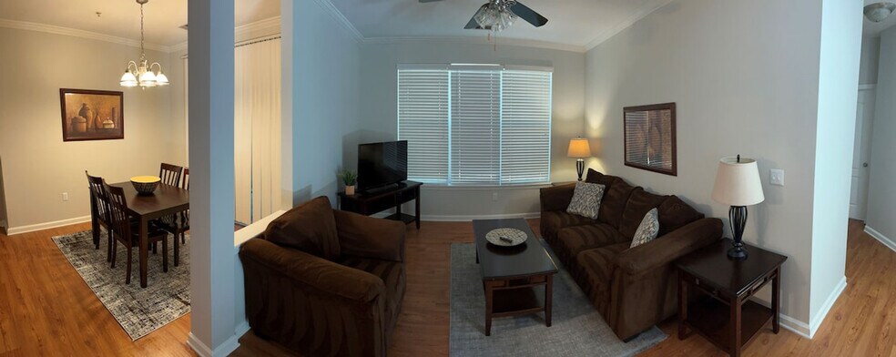 Building Photo - 1302 Belle Point Dr