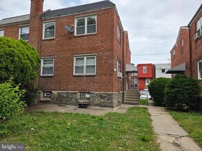 Building Photo - 4053 Comly St