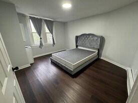 Building Photo - 6600 Dicks Ave