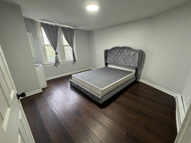 Building Photo - 6600 Dicks Ave