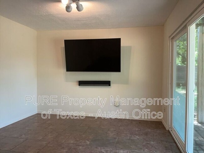 Building Photo - 1301 Clearfield Dr