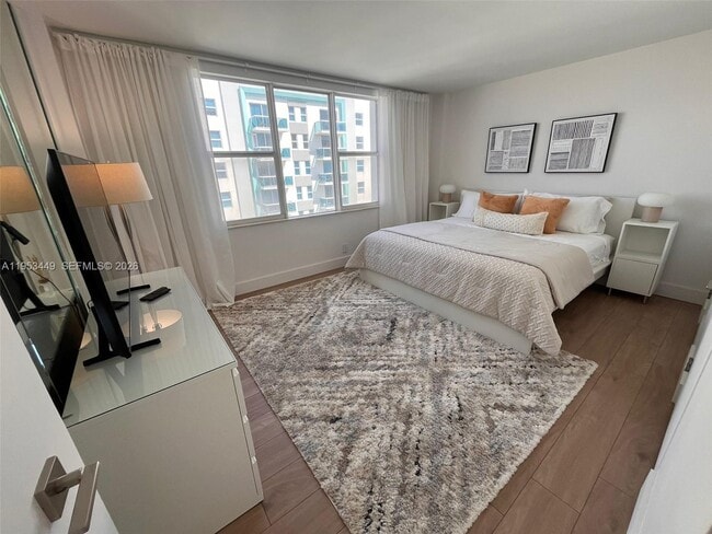 Building Photo - 9195 Collins Ave