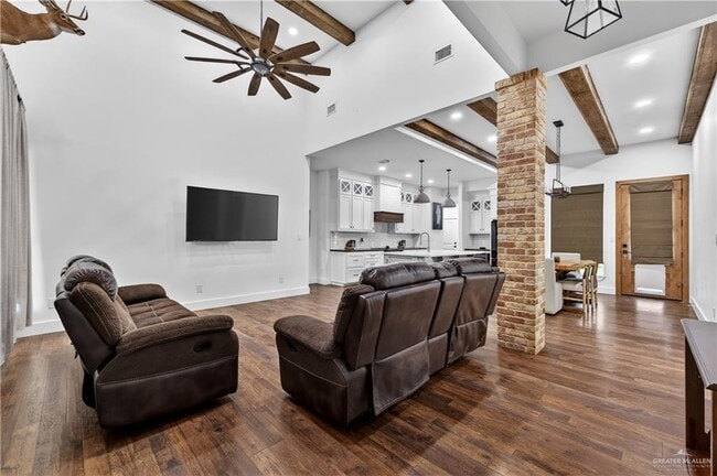 Building Photo - 28 N Pedaso del Sol St